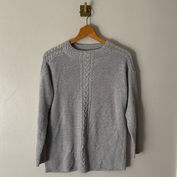 Talbots Gray Knit Nylon/Lamb’s Wool Mock Neck Sweater Size Medium Petite - Picture 8 of 8